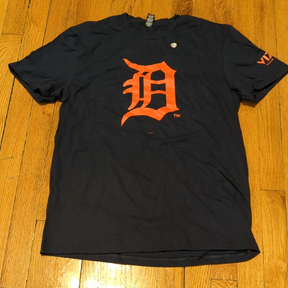 Navy Blue Graphic T-Shirt